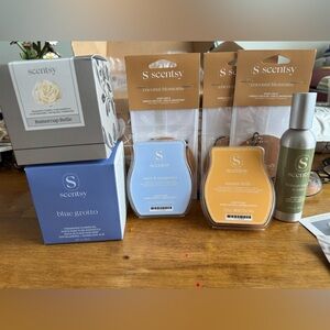 Scentsy Wax Bars & Room Spray Bundle - Blue, Yellow, Green